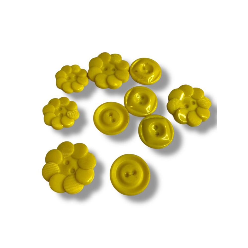 Lot of 10 Yellow Assorted Midcentury Buttons Acrylic Sunshine Yellow‎